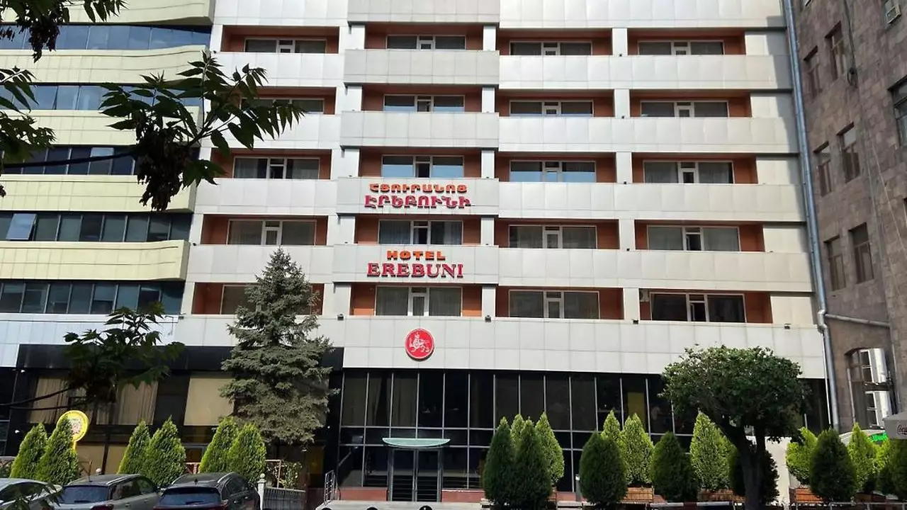 HOTEL EREBUNI HOTEL EREBUNI